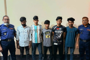 লালপুরে প্রবাসীদের সামাজিক যোগাযোগ মাধ্যম হ্যাক করে অর্থ আত্মসাৎ: গ্রেপ্তার ৫