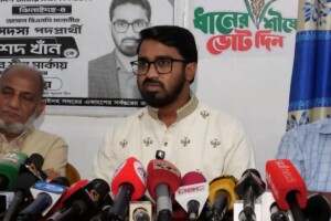 সংবাদ সম্মেলনে জাতীয় নাগরিক পার্টির বিরুদ্ধে চাঁদাবাজির অভিযোগ রাশেদ খাঁনের
