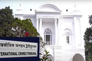 সরকারি গাড়ি বিকল ট্রাইব্যুনাল প্রধানের ক্ষোভ
