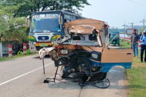 সুনামগঞ্জে বাস-লেগুনা সংঘর্ষে নিহত দুই