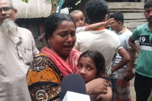 সড়ক দুর্ঘটনায় উজিরপুরে দাদি-নাতির মৃত্যু