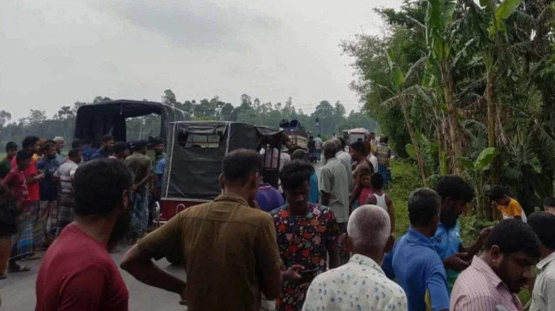 কুড়িগ্রামে পিকআপ-মোটরসাইকেল সংঘর্ষে বাবা-ছেলের মৃত্যু
