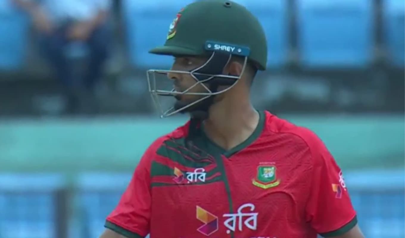 চট্টগ্রামের জহুর আহমেদ চৌধুরী স্টেডিয়ামে প্রথম টি-টোয়েন্টি: পাওয়ারপ্লে শেষে বাংলাদেশ ৫২/২