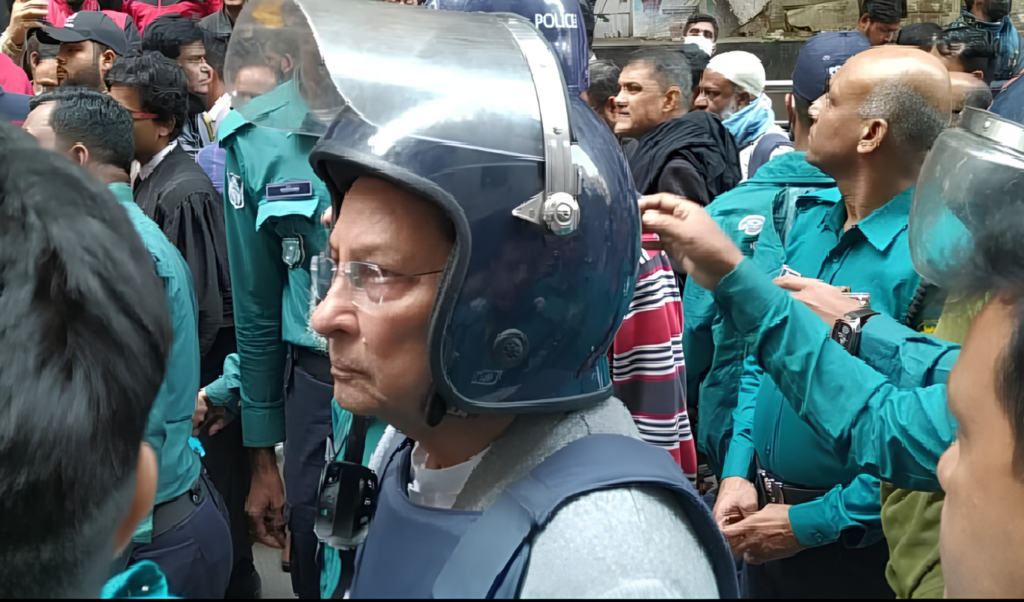 কারাগারে ইনু দুটি খাতায় নিয়মিত সব কার্যক্রম লিখে রাখছেন 10 কারাগারে ইনু দুটি খাতায় নিয়মিত সব কার্যক্রম লিখে রাখছেন কারাগারে ইনু দুটি খাতায় নিয়মিত সব কার্যক্রম লিখে রাখছেন