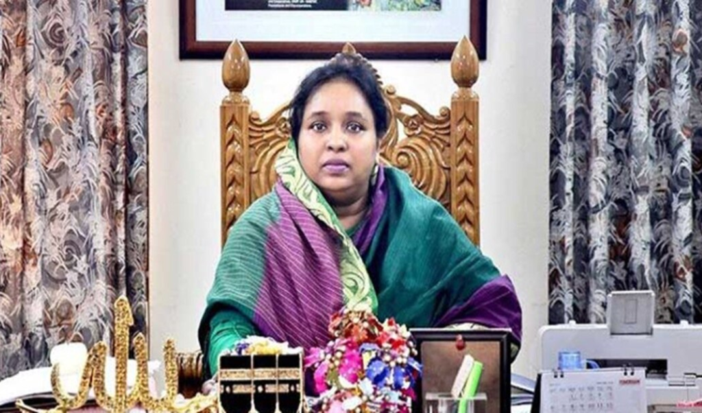 কাশিমপুর কেন্দ্রীয় কারাগার থেকে জামিনে মুক্তি পেলেন আইভী কাশিমপুর কেন্দ্রীয় কারাগার থেকে জামিনে মুক্তি পেলেন আইভী