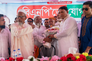 গোপালগঞ্জে ১২০০ আওয়ামী লীগ নেতাকর্মীর আনুষ্ঠানিকভাবে বিএনপিতে যোগদান
