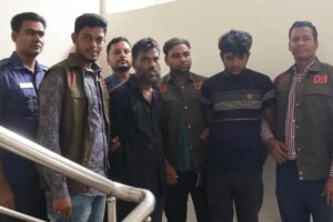 চট্টগ্রামের সন্দ্বীপে বিপুল অস্ত্র ও মাদকসহ দুই সন্ত্রাসী গ্রেপ্তার