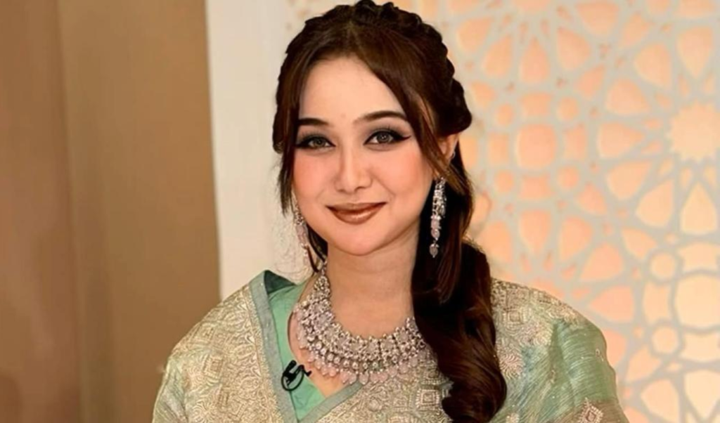 চলচ্চিত্র প্রদর্শনী বন্ধের ঘটনায় অভিনেত্রী চমকের তীব্র ক্ষোভ চলচ্চিত্র প্রদর্শনী বন্ধের ঘটনায় অভিনেত্রী চমকের তীব্র ক্ষোভ