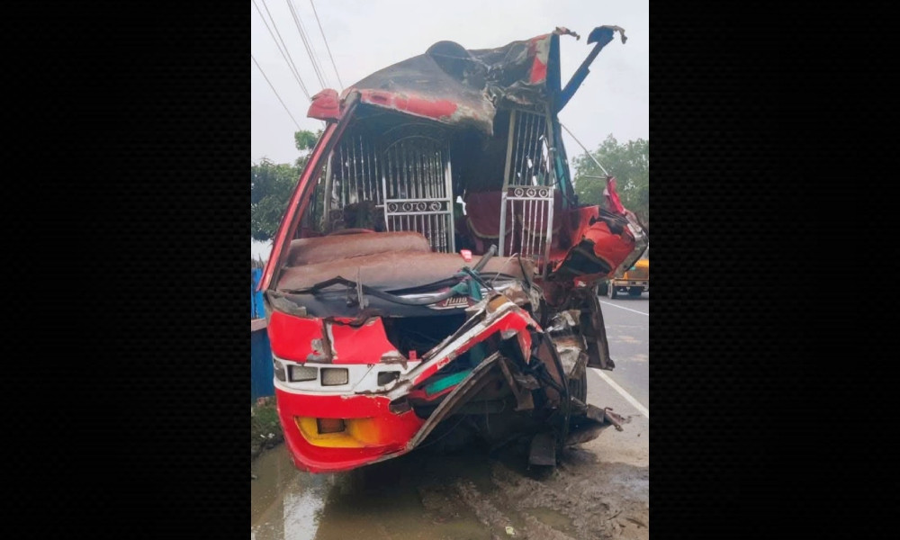 চৌদ্দগ্রামে বাস সংঘর্ষে সুপারভাইজার নিহত চৌদ্দগ্রামে বাস সংঘর্ষে সুপারভাইজার নিহত