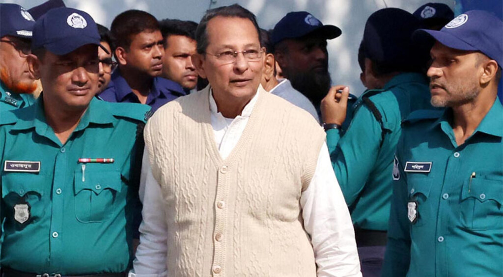 ট্রাইব্যুনালের রায়ে ইনুর দশ বছর কারাদণ্ড রায় শুনে হাসলেন ট্রাইব্যুনালের রায়ে ইনুর দশ বছর কারাদণ্ড, রায় শুনে হাসলেন