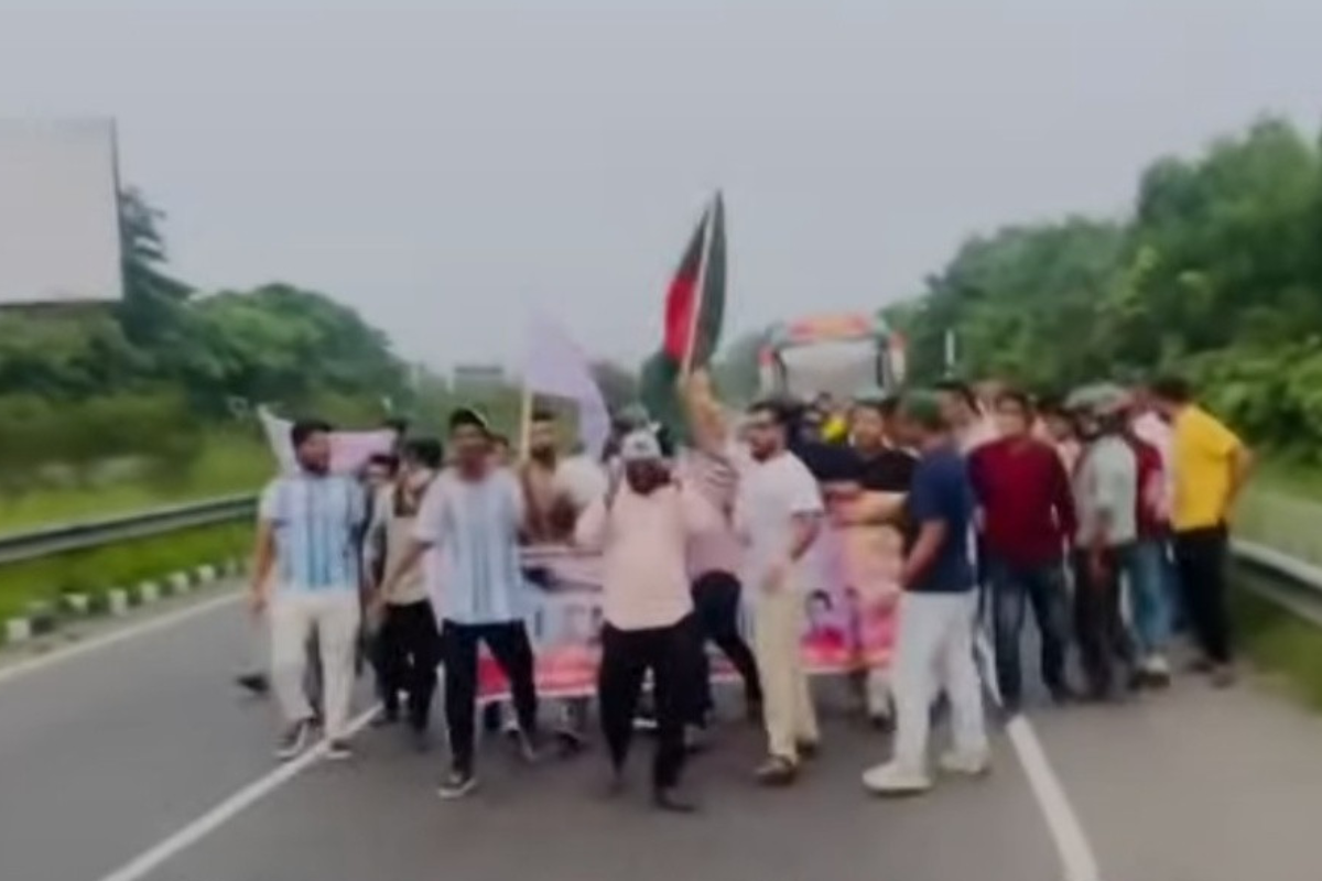 দক্ষিণ কেরানীগঞ্জে ছাত্রলীগের ঝটিকা মিছিল ও পুলিশি তৎপরতা