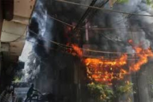 দিল্লির হোটেল অগ্নিকাণ্ডে ২১ প্রাণহানি