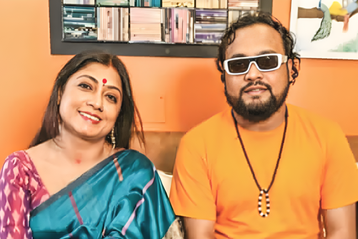 দুই বাংলার যৌথ সৃষ্টিতে শুভমিতার নতুন গান ‘মনের পাড়ায়’