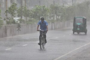 দেশে মৌসুমি বায়ুর আগমন ও বৃষ্টির পূর্বাভাস