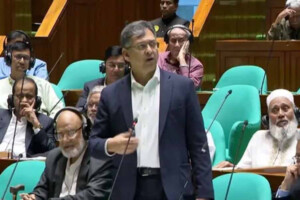 নাবিল গ্রুপ ঋণ ও নির্বাচনী তহবিল অভিযোগ উত্থাপন