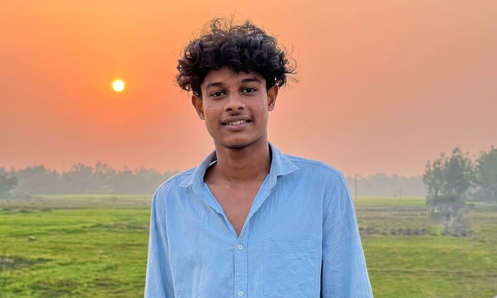 পতাকা টাঙাতে গিয়ে বিদ্যুৎস্পৃষ্টে তরুণের মৃত্যু পতাকা টাঙাতে গিয়ে বিদ্যুৎস্পৃষ্টে তরুণের মৃত্যু