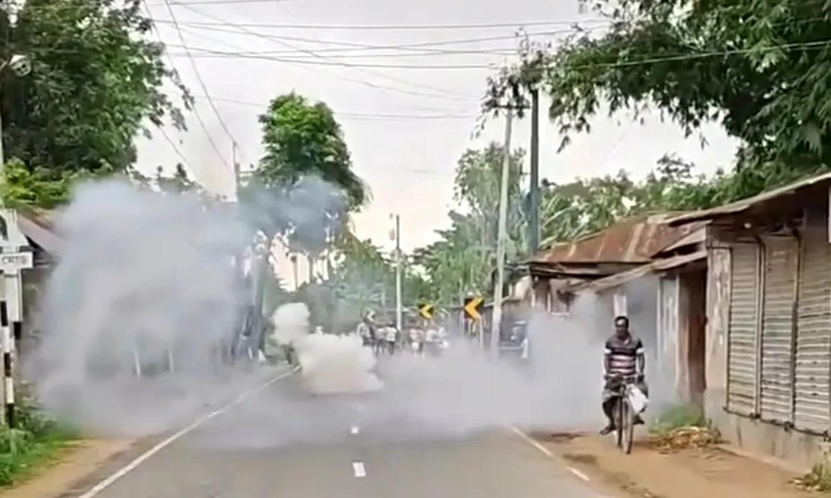 পলাশবাড়ীতে রাজনৈতিক সংঘর্ষ ধাওয়া