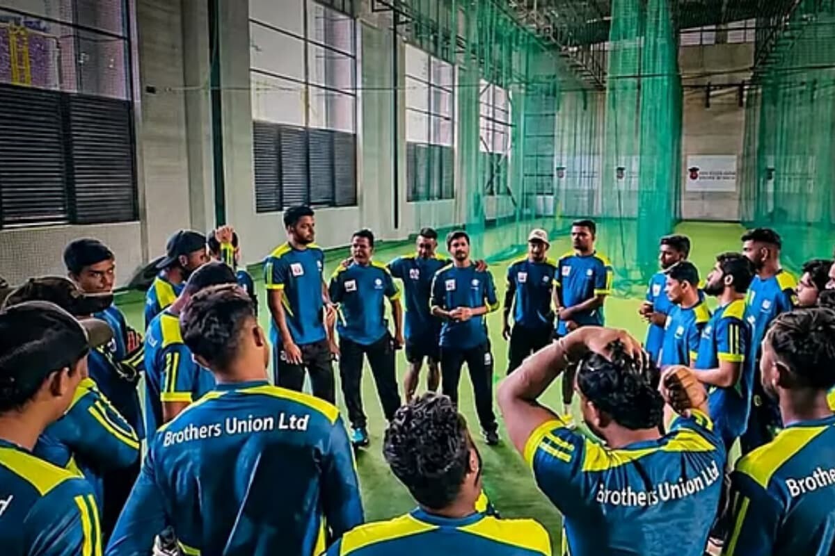 পারিশ্রমিক বিতর্কে ব্রাদার্স ইউনিয়নের ম্যাচ বর্জন ও অগ্রণী ব্যাংকের জয়