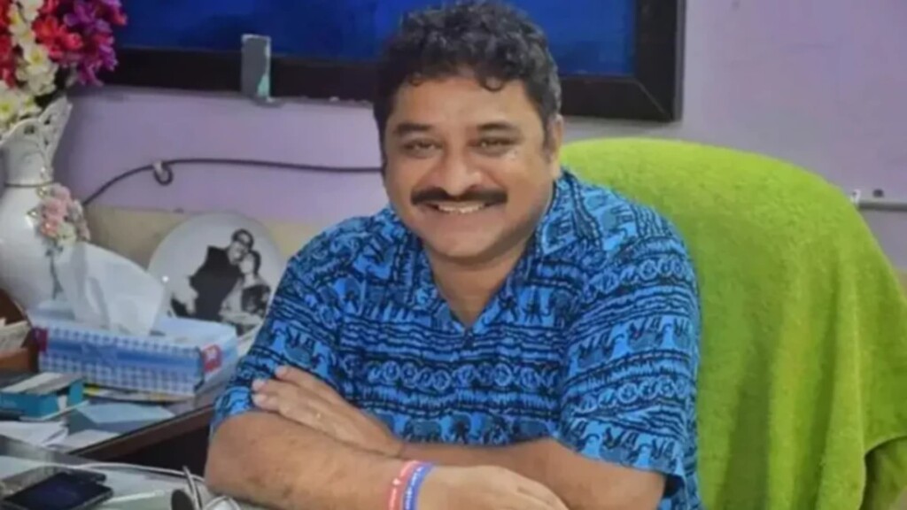 বগুড়ায় গরীবের ডাক্তার খ্যাত ডা. সামির হোসেন মিশু গ্রেপ্তার 3 বগুড়ায় গরীবের ডাক্তার খ্যাত ডা. সামির হোসেন মিশু গ্রেপ্তার