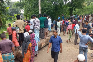 বরগুনায় খাল থেকে মস্তকবিহীন লাশ উদ্ধার