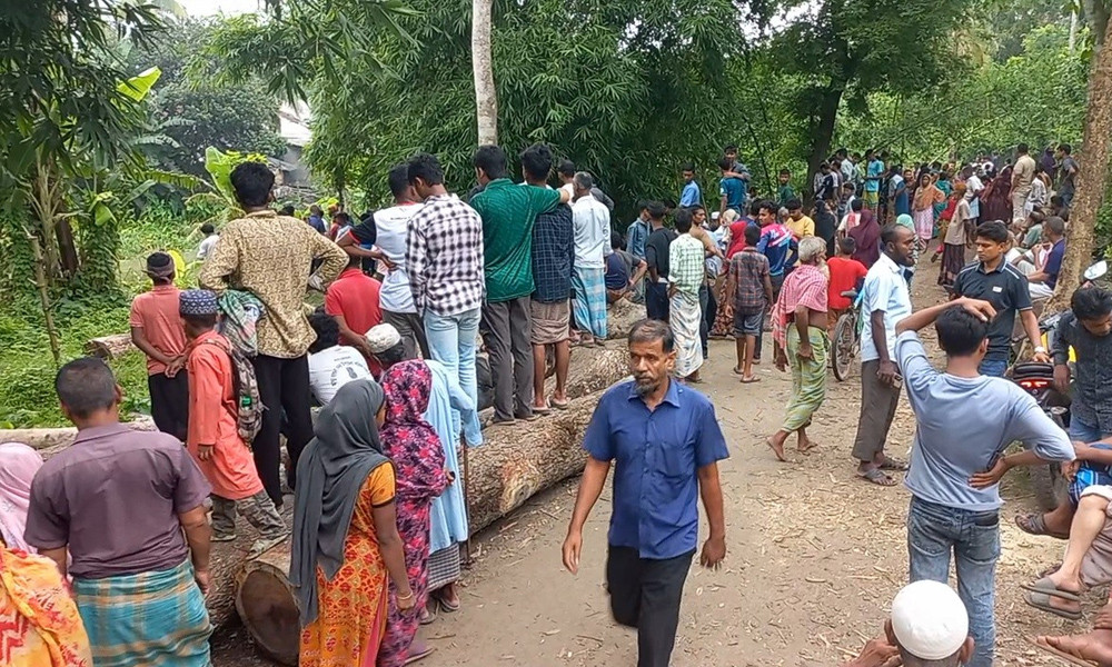 বরগুনায় খাল থেকে মস্তকবিহীন লাশ উদ্ধার বরগুনায় খাল থেকে মস্তকবিহীন লাশ উদ্ধার