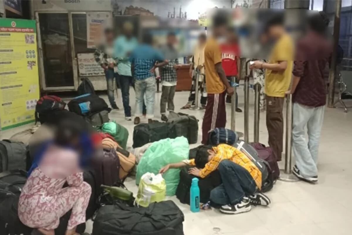 ভারত থেকে বিশেষ ট্রাভেল পারমিটে ১৪ বাংলাদেশি নাগরিকের প্রত্যাবর্তন
