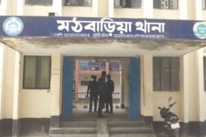 মঠবাড়িয়ায় কুড়ালের আঘাতে মাদকাসক্ত ছেলেকে হত্যার দায়ে মা গ্রেফতার