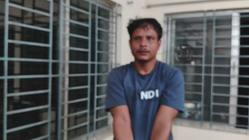 ময়লা পরিষ্কার নিয়ে বিরোধে কর্মচারী নিহত ময়লা পরিষ্কার নিয়ে বিরোধে কর্মচারী নিহত