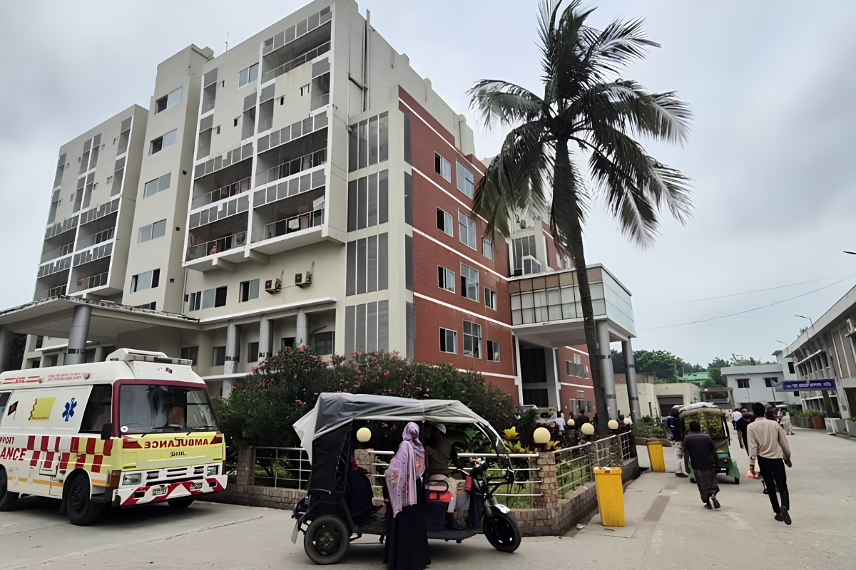 নাটোরে হাসপাতালে শিশুর মাকে ধর্ষণ: তদন্ত কমিটি গঠন ও তিন গ্রেফতার