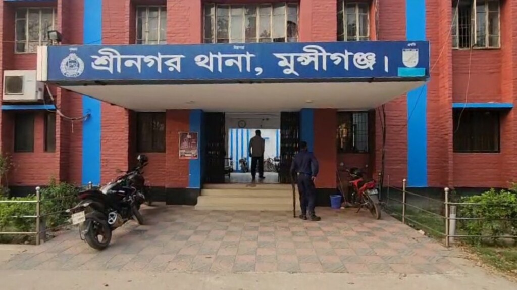 মসজিদে মোবাইল চুরির সন্দেহে যুবক নিহত মসজিদে মোবাইল চুরির সন্দেহে যুবক নিহত