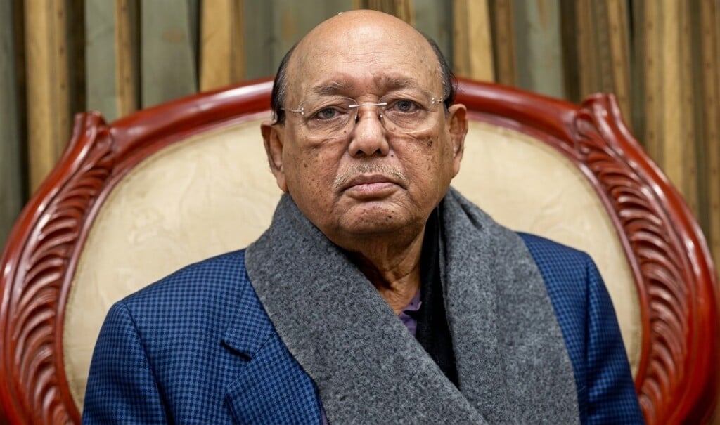 মহান মুক্তিযুদ্ধের অন্যতম সংগঠক তোফায়েল আহমদ আর নেই মহান মুক্তিযুদ্ধের অন্যতম সংগঠক তোফায়েল আহমদ আর নেই