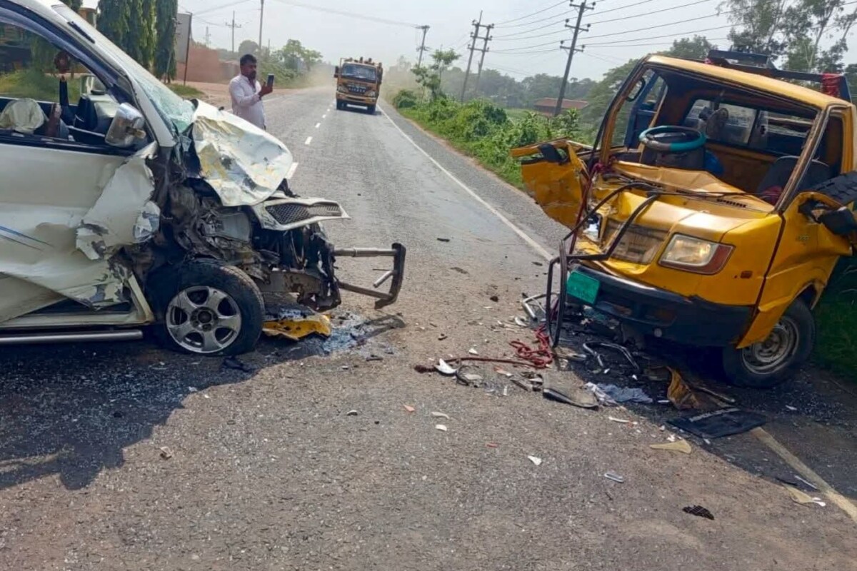 মানিকগঞ্জে ভয়াবহ সংঘর্ষে আহত দুই