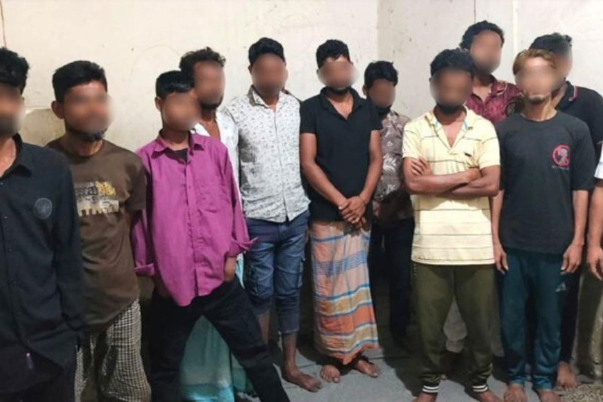 মুগদায় পুলিশের বিশেষ অভিযানে গ্রেপ্তার ১৫ জন অপরাধী