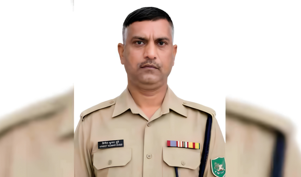 সীমান্তে টহল দেওয়ার সময় বজ্রপাতে বিএসএফ জওয়ানের মৃত্যু সীমান্তে টহল দেওয়ার সময় বজ্রপাতে বিএসএফ জওয়ানের মৃত্যু