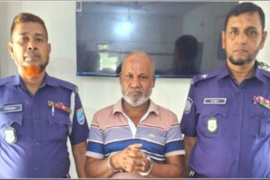 হরিরামপুরে ২১ মামলার আসামি হুকুম আলী মাদকসহ গ্রেফতার