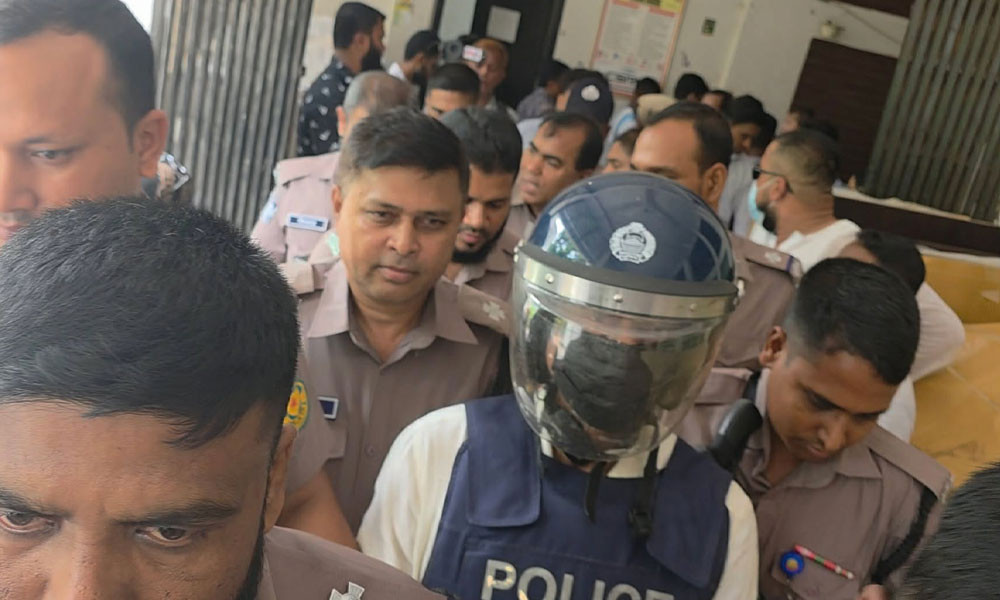 ১১৯ কোটি টাকা আত্মসাৎ মামলায় রিমান্ড ১১৯ কোটি টাকা আত্মসাৎ মামলায় রিমান্ড