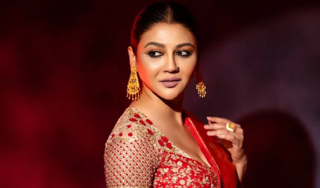 আবীরের সঙ্গে রোমান্টিক দৃশ্যে কেন অস্বস্তি জানালেন জয়া আহসান আবীরের সঙ্গে রোমান্টিক দৃশ্যে কেন অস্বস্তি, জানালেন জয়া আহসান