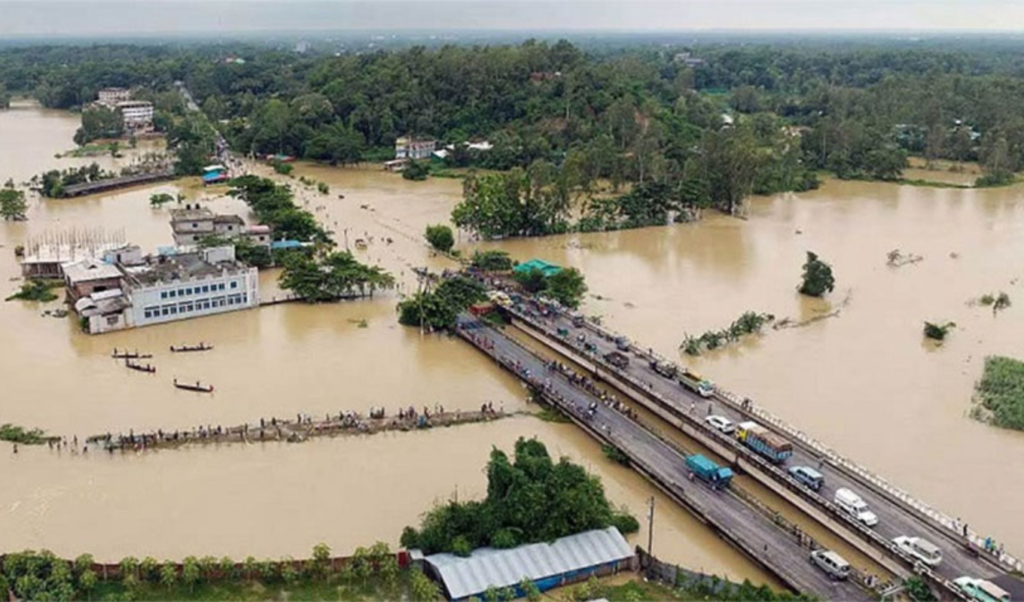 কক্সবাজারে বন্যা ও পাহাড়ধসে বিপর্যয় মৃতের সংখ্যা বেড়ে ২৮ কক্সবাজারে বন্যা ও পাহাড়ধসে বিপর্যয়: মৃতের সংখ্যা বেড়ে ২৮