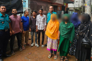 কোনাবাড়ীর আবাসিক হোটেলে অভিযান: অসামাজিক কার্যকলাপে আটক ৪ নারীসহ ৮