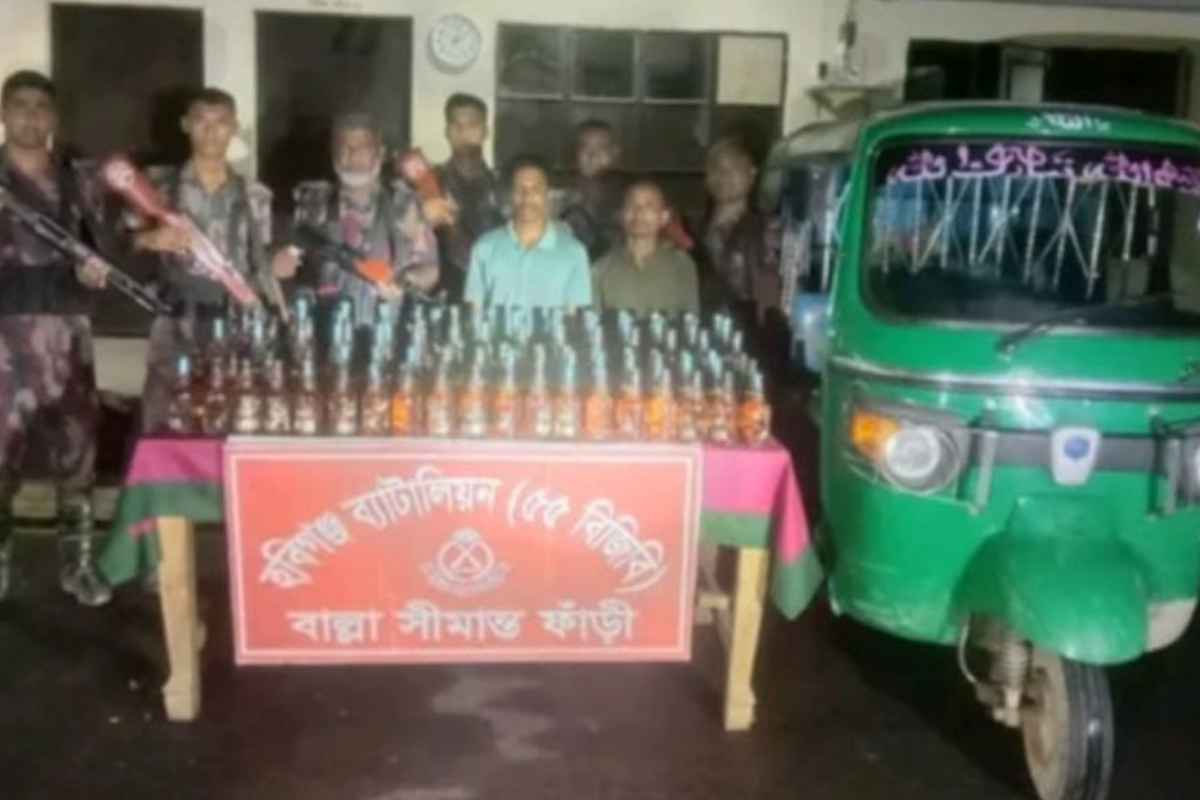 চুনারুঘাটে বিজিবি ও র‍্যাবের অভিযান: মাদকসহ তিন কারবারি গ্রেপ্তার