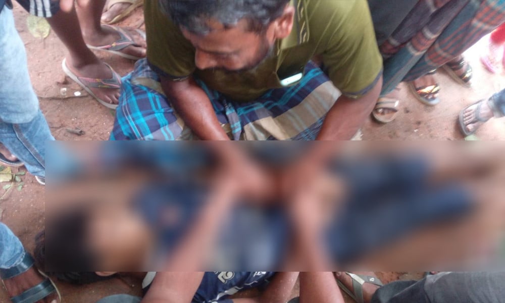 চুয়াডাঙ্গায় ট্রাকচাপায় কিশোর মোটরসাইকেল আরোহী নিহত