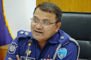 ছাত্রদল নেতার ওপর চটলেন কুমিল্লার এসপি, ভিডিও ভাইরাল