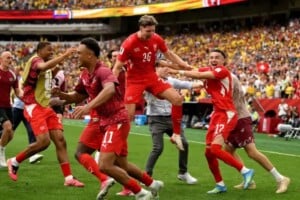 টাইব্রেকারে কলম্বিয়াকে হারিয়ে ৭২ বছর পর কোয়ার্টার ফাইনালে সুইজারল্যান্ড