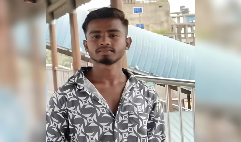 নিখোঁজের তিনদিন পর ফসলি জমিতে মিলল তরুণের ভাসমান লাশ নিখোঁজের তিনদিন পর ফসলি জমিতে মিলল তরুণের ভাসমান লাশ