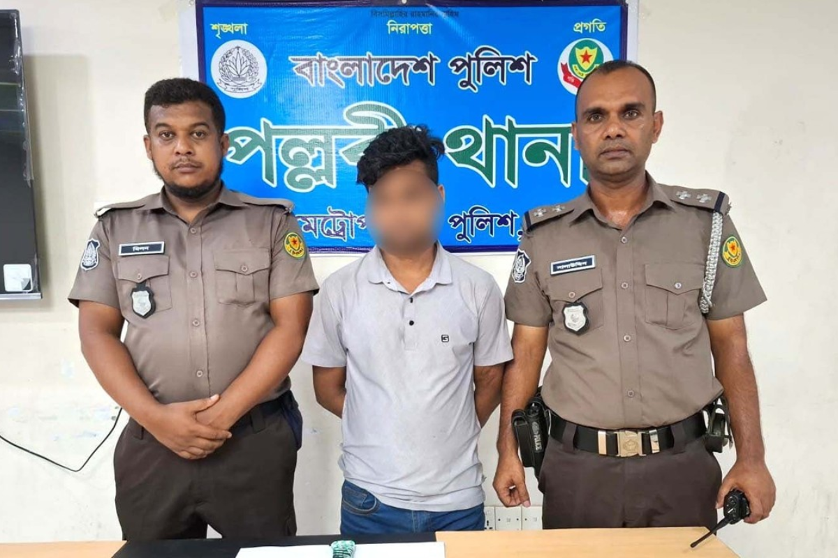 পল্লবীতে অস্ত্রসহ শীর্ষ সন্ত্রাসী রেড মুন্না গ্রেফতার