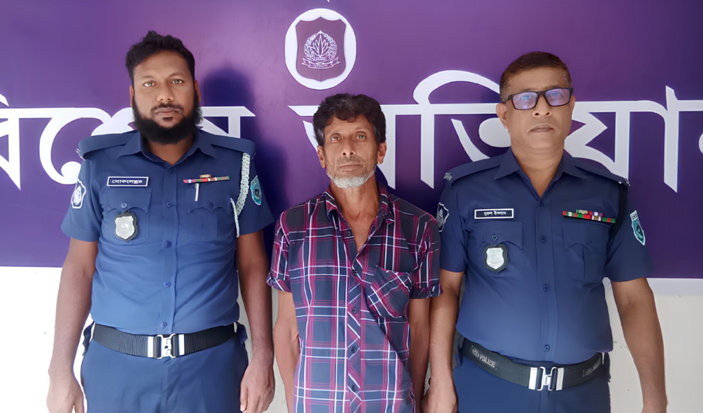 পীরগাছায় স্কুলছাত্রীকে ধর্ষণের অভিযোগে প্রতিবেশী ‘দাদা গ্রেপ্তার পীরগাছায় স্কুলছাত্রীকে ধর্ষণের অভিযোগে প্রতিবেশী ‘দাদা’ গ্রেপ্তার