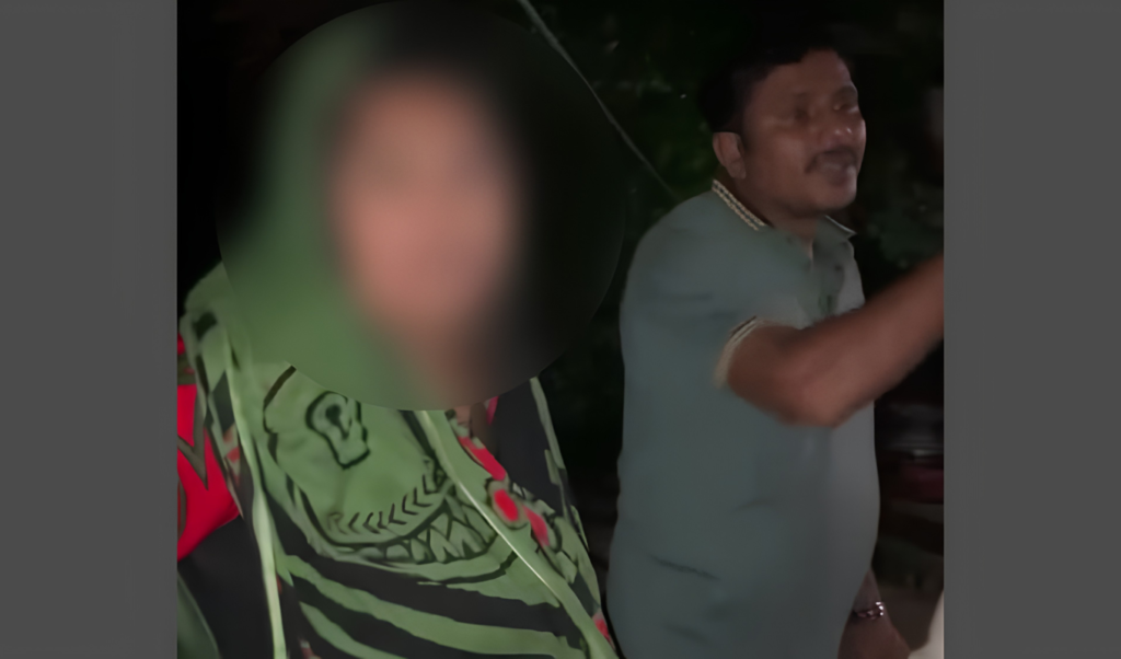 ফটিকছড়িতে পরকীয়ার অভিযোগে যুবলীগ নেত্রী ও প্রেমিক আটক ফটিকছড়িতে পরকীয়ার অভিযোগে যুবলীগ নেত্রী ও প্রেমিক আটক