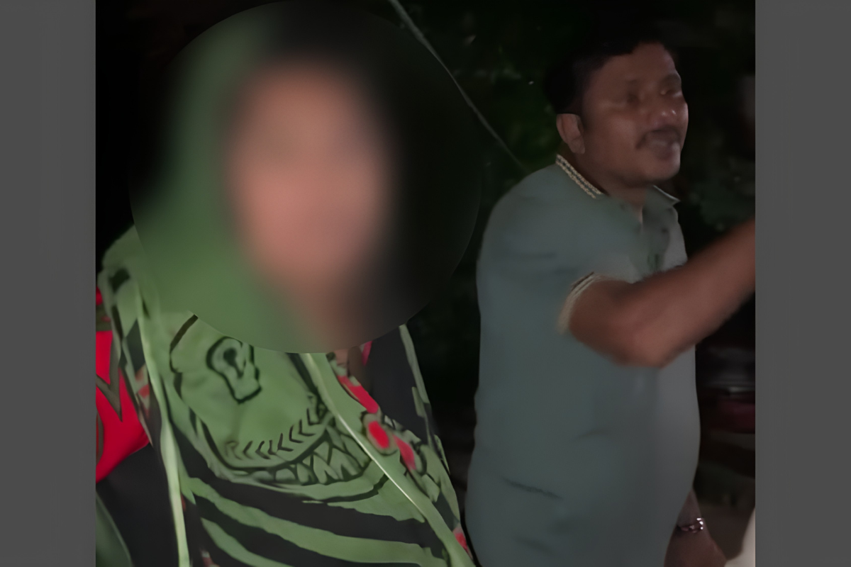 ফটিকছড়িতে পরকীয়ার অভিযোগে যুবলীগ নেত্রী ও প্রেমিক আটক