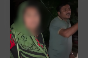 ফটিকছড়িতে পরকীয়ার অভিযোগে যুবলীগ নেত্রী ও প্রেমিক আটক