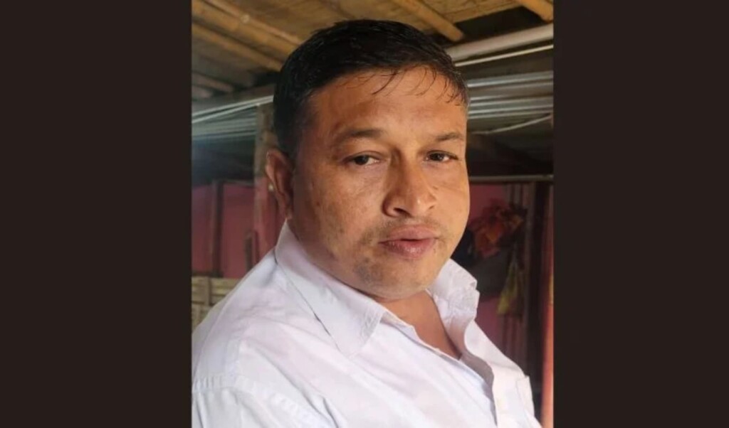 ফরিদপুরে নিখোঁজের দুই দিন পর পাটখেতে ব্যবসায়ীর হাত-পা বাঁধা মরদেহ উদ্ধার 3 ফরিদপুরে নিখোঁজের দুই দিন পর পাটখেতে ব্যবসায়ীর হাত-পা বাঁধা মরদেহ উদ্ধার